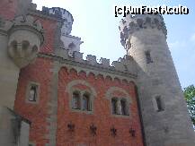 [P17] Turnul ce strajuieste intrarea in castelul Neuschwanstein » foto by doina_c24
 - 
<span class="allrVoted glyphicon glyphicon-heart hidden" id="av209366"></span>
<a class="m-l-10 hidden" id="sv209366" onclick="voting_Foto_DelVot(,209366,7186)" role="button">șterge vot <span class="glyphicon glyphicon-remove"></span></a>
<a id="v9209366" class=" c-red"  onclick="voting_Foto_SetVot(209366)" role="button"><span class="glyphicon glyphicon-heart-empty"></span> <b>LIKE</b> = Votează poza</a> <img class="hidden"  id="f209366W9" src="/imagini/loader.gif" border="0" /><span class="AjErrMes hidden" id="e209366ErM"></span>