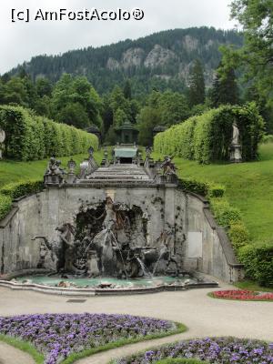 [P17] Castelul Linderhof - fântâna în trepte din spatele castelului » foto by RoxanaGRS
 - 
<span class="allrVoted glyphicon glyphicon-heart hidden" id="av923965"></span>
<a class="m-l-10 hidden" id="sv923965" onclick="voting_Foto_DelVot(,923965,7186)" role="button">șterge vot <span class="glyphicon glyphicon-remove"></span></a>
<a id="v9923965" class=" c-red"  onclick="voting_Foto_SetVot(923965)" role="button"><span class="glyphicon glyphicon-heart-empty"></span> <b>LIKE</b> = Votează poza</a> <img class="hidden"  id="f923965W9" src="/imagini/loader.gif" border="0" /><span class="AjErrMes hidden" id="e923965ErM"></span>