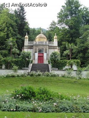 [P19] Castelul Linderhof - chioșcul maur » foto by RoxanaGRS
 - 
<span class="allrVoted glyphicon glyphicon-heart hidden" id="av923969"></span>
<a class="m-l-10 hidden" id="sv923969" onclick="voting_Foto_DelVot(,923969,7186)" role="button">șterge vot <span class="glyphicon glyphicon-remove"></span></a>
<a id="v9923969" class=" c-red"  onclick="voting_Foto_SetVot(923969)" role="button"><span class="glyphicon glyphicon-heart-empty"></span> <b>LIKE</b> = Votează poza</a> <img class="hidden"  id="f923969W9" src="/imagini/loader.gif" border="0" /><span class="AjErrMes hidden" id="e923969ErM"></span>