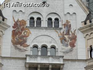 [P33] Castelul Neuschwanstein - ziduri pictate în curtea interioară » foto by RoxanaGRS
 - 
<span class="allrVoted glyphicon glyphicon-heart hidden" id="av924019"></span>
<a class="m-l-10 hidden" id="sv924019" onclick="voting_Foto_DelVot(,924019,7186)" role="button">șterge vot <span class="glyphicon glyphicon-remove"></span></a>
<a id="v9924019" class=" c-red"  onclick="voting_Foto_SetVot(924019)" role="button"><span class="glyphicon glyphicon-heart-empty"></span> <b>LIKE</b> = Votează poza</a> <img class="hidden"  id="f924019W9" src="/imagini/loader.gif" border="0" /><span class="AjErrMes hidden" id="e924019ErM"></span>