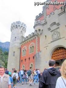 [P10] Castelul N. intrarea principala » foto by Michi
 - 
<span class="allrVoted glyphicon glyphicon-heart hidden" id="av124745"></span>
<a class="m-l-10 hidden" id="sv124745" onclick="voting_Foto_DelVot(,124745,7186)" role="button">șterge vot <span class="glyphicon glyphicon-remove"></span></a>
<a id="v9124745" class=" c-red"  onclick="voting_Foto_SetVot(124745)" role="button"><span class="glyphicon glyphicon-heart-empty"></span> <b>LIKE</b> = Votează poza</a> <img class="hidden"  id="f124745W9" src="/imagini/loader.gif" border="0" /><span class="AjErrMes hidden" id="e124745ErM"></span>