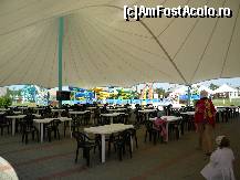 [P15] restaurantul- autoservire - preturi si produse afisate in limba maghiara » foto by silvia tudoran
 - 
<span class="allrVoted glyphicon glyphicon-heart hidden" id="av349555"></span>
<a class="m-l-10 hidden" id="sv349555" onclick="voting_Foto_DelVot(,349555,7189)" role="button">șterge vot <span class="glyphicon glyphicon-remove"></span></a>
<a id="v9349555" class=" c-red"  onclick="voting_Foto_SetVot(349555)" role="button"><span class="glyphicon glyphicon-heart-empty"></span> <b>LIKE</b> = Votează poza</a> <img class="hidden"  id="f349555W9" src="/imagini/loader.gif" border="0" /><span class="AjErrMes hidden" id="e349555ErM"></span>