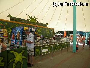 [P16] restaurantul- autoservire » foto by silvia tudoran
 - 
<span class="allrVoted glyphicon glyphicon-heart hidden" id="av349556"></span>
<a class="m-l-10 hidden" id="sv349556" onclick="voting_Foto_DelVot(,349556,7189)" role="button">șterge vot <span class="glyphicon glyphicon-remove"></span></a>
<a id="v9349556" class=" c-red"  onclick="voting_Foto_SetVot(349556)" role="button"><span class="glyphicon glyphicon-heart-empty"></span> <b>LIKE</b> = Votează poza</a> <img class="hidden"  id="f349556W9" src="/imagini/loader.gif" border="0" /><span class="AjErrMes hidden" id="e349556ErM"></span>
