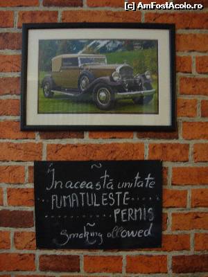 [P13] Pizzeria Turist din Sovata - Chiar dacă fumatul este permis, noi am avut noroc în prima seară când am mâncat înauntru. Nimeni nu fuma atunci.  » foto by Floryn81
 - 
<span class="allrVoted glyphicon glyphicon-heart hidden" id="av660759"></span>
<a class="m-l-10 hidden" id="sv660759" onclick="voting_Foto_DelVot(,660759,7201)" role="button">șterge vot <span class="glyphicon glyphicon-remove"></span></a>
<a id="v9660759" class=" c-red"  onclick="voting_Foto_SetVot(660759)" role="button"><span class="glyphicon glyphicon-heart-empty"></span> <b>LIKE</b> = Votează poza</a> <img class="hidden"  id="f660759W9" src="/imagini/loader.gif" border="0" /><span class="AjErrMes hidden" id="e660759ErM"></span>