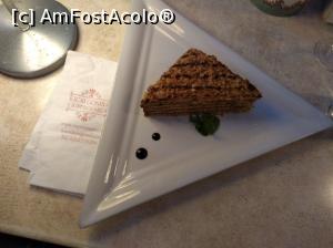 [P18] Restaurantul Ciuperca Mică (Kicsi Gomba) - marlenka » foto by Dragoș_MD
 - 
<span class="allrVoted glyphicon glyphicon-heart hidden" id="av1270590"></span>
<a class="m-l-10 hidden" id="sv1270590" onclick="voting_Foto_DelVot(,1270590,7201)" role="button">șterge vot <span class="glyphicon glyphicon-remove"></span></a>
<a id="v91270590" class=" c-red"  onclick="voting_Foto_SetVot(1270590)" role="button"><span class="glyphicon glyphicon-heart-empty"></span> <b>LIKE</b> = Votează poza</a> <img class="hidden"  id="f1270590W9" src="/imagini/loader.gif" border="0" /><span class="AjErrMes hidden" id="e1270590ErM"></span>