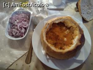 [P06] Kali Restaurant - ciorba de fasole în pită » foto by Dragoș_MD
 - 
<span class="allrVoted glyphicon glyphicon-heart hidden" id="av1274531"></span>
<a class="m-l-10 hidden" id="sv1274531" onclick="voting_Foto_DelVot(,1274531,7201)" role="button">șterge vot <span class="glyphicon glyphicon-remove"></span></a>
<a id="v91274531" class=" c-red"  onclick="voting_Foto_SetVot(1274531)" role="button"><span class="glyphicon glyphicon-heart-empty"></span> <b>LIKE</b> = Votează poza</a> <img class="hidden"  id="f1274531W9" src="/imagini/loader.gif" border="0" /><span class="AjErrMes hidden" id="e1274531ErM"></span>