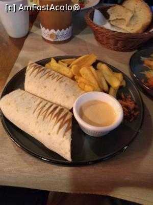 [P03] Bello Pizza & Grill Sovata - crispy wrap » foto by Dragoș_MD
 - 
<span class="allrVoted glyphicon glyphicon-heart hidden" id="av1342916"></span>
<a class="m-l-10 hidden" id="sv1342916" onclick="voting_Foto_DelVot(,1342916,7201)" role="button">șterge vot <span class="glyphicon glyphicon-remove"></span></a>
<a id="v91342916" class=" c-red"  onclick="voting_Foto_SetVot(1342916)" role="button"><span class="glyphicon glyphicon-heart-empty"></span> <b>LIKE</b> = Votează poza</a> <img class="hidden"  id="f1342916W9" src="/imagini/loader.gif" border="0" /><span class="AjErrMes hidden" id="e1342916ErM"></span>