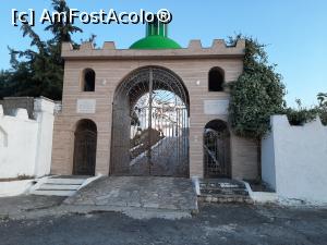 [P09] Intrarea in palatul pasei Kuzum » foto by micutzu
 - 
<span class="allrVoted glyphicon glyphicon-heart hidden" id="av1128505"></span>
<a class="m-l-10 hidden" id="sv1128505" onclick="voting_Foto_DelVot(,1128505,7202)" role="button">șterge vot <span class="glyphicon glyphicon-remove"></span></a>
<a id="v91128505" class=" c-red"  onclick="voting_Foto_SetVot(1128505)" role="button"><span class="glyphicon glyphicon-heart-empty"></span> <b>LIKE</b> = Votează poza</a> <img class="hidden"  id="f1128505W9" src="/imagini/loader.gif" border="0" /><span class="AjErrMes hidden" id="e1128505ErM"></span>