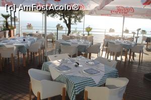 [P03] Terasa restaurantului unde am mâncat. Deasupra mării.  » foto by Locomotiva
 - 
<span class="allrVoted glyphicon glyphicon-heart hidden" id="av871180"></span>
<a class="m-l-10 hidden" id="sv871180" onclick="voting_Foto_DelVot(,871180,7202)" role="button">șterge vot <span class="glyphicon glyphicon-remove"></span></a>
<a id="v9871180" class=" c-red"  onclick="voting_Foto_SetVot(871180)" role="button"><span class="glyphicon glyphicon-heart-empty"></span> <b>LIKE</b> = Votează poza</a> <img class="hidden"  id="f871180W9" src="/imagini/loader.gif" border="0" /><span class="AjErrMes hidden" id="e871180ErM"></span>