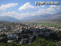 [P33] orasul Gjirokastra vazut din cetate » foto by marius.covaci
 - 
<span class="allrVoted glyphicon glyphicon-heart hidden" id="av124962"></span>
<a class="m-l-10 hidden" id="sv124962" onclick="voting_Foto_DelVot(,124962,7202)" role="button">șterge vot <span class="glyphicon glyphicon-remove"></span></a>
<a id="v9124962" class=" c-red"  onclick="voting_Foto_SetVot(124962)" role="button"><span class="glyphicon glyphicon-heart-empty"></span> <b>LIKE</b> = Votează poza</a> <img class="hidden"  id="f124962W9" src="/imagini/loader.gif" border="0" /><span class="AjErrMes hidden" id="e124962ErM"></span>