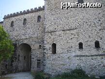 [P39] cetatea Gjirokastra » foto by marius.covaci
 - 
<span class="allrVoted glyphicon glyphicon-heart hidden" id="av124968"></span>
<a class="m-l-10 hidden" id="sv124968" onclick="voting_Foto_DelVot(,124968,7202)" role="button">șterge vot <span class="glyphicon glyphicon-remove"></span></a>
<a id="v9124968" class=" c-red"  onclick="voting_Foto_SetVot(124968)" role="button"><span class="glyphicon glyphicon-heart-empty"></span> <b>LIKE</b> = Votează poza</a> <img class="hidden"  id="f124968W9" src="/imagini/loader.gif" border="0" /><span class="AjErrMes hidden" id="e124968ErM"></span>