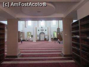 [P28] Interior moscheea nouă » foto by Michi
 - 
<span class="allrVoted glyphicon glyphicon-heart hidden" id="av800085"></span>
<a class="m-l-10 hidden" id="sv800085" onclick="voting_Foto_DelVot(,800085,7202)" role="button">șterge vot <span class="glyphicon glyphicon-remove"></span></a>
<a id="v9800085" class=" c-red"  onclick="voting_Foto_SetVot(800085)" role="button"><span class="glyphicon glyphicon-heart-empty"></span> <b>LIKE</b> = Votează poza</a> <img class="hidden"  id="f800085W9" src="/imagini/loader.gif" border="0" /><span class="AjErrMes hidden" id="e800085ErM"></span>