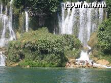 [P30] Cascada Kravice - un loc de odihna la baza cascadei » foto by marius.covaci
 - 
<span class="allrVoted glyphicon glyphicon-heart hidden" id="av143729"></span>
<a class="m-l-10 hidden" id="sv143729" onclick="voting_Foto_DelVot(,143729,7233)" role="button">șterge vot <span class="glyphicon glyphicon-remove"></span></a>
<a id="v9143729" class=" c-red"  onclick="voting_Foto_SetVot(143729)" role="button"><span class="glyphicon glyphicon-heart-empty"></span> <b>LIKE</b> = Votează poza</a> <img class="hidden"  id="f143729W9" src="/imagini/loader.gif" border="0" /><span class="AjErrMes hidden" id="e143729ErM"></span>