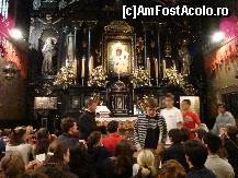 [P22] La altarul Madonei Negre din capelă credincioşii participă îngenunchiaţi la săvârşirea sfintei slujbe de adorare a Fecioarei Maria » foto by mariana.olaru
 - 
<span class="allrVoted glyphicon glyphicon-heart hidden" id="av126190"></span>
<a class="m-l-10 hidden" id="sv126190" onclick="voting_Foto_DelVot(,126190,7237)" role="button">șterge vot <span class="glyphicon glyphicon-remove"></span></a>
<a id="v9126190" class=" c-red"  onclick="voting_Foto_SetVot(126190)" role="button"><span class="glyphicon glyphicon-heart-empty"></span> <b>LIKE</b> = Votează poza</a> <img class="hidden"  id="f126190W9" src="/imagini/loader.gif" border="0" /><span class="AjErrMes hidden" id="e126190ErM"></span>