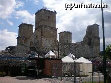 [P02] Castelul Dyosgyor - pe aici se intra. » foto by presario
 - 
<span class="allrVoted glyphicon glyphicon-heart hidden" id="av126581"></span>
<a class="m-l-10 hidden" id="sv126581" onclick="voting_Foto_DelVot(,126581,7252)" role="button">șterge vot <span class="glyphicon glyphicon-remove"></span></a>
<a id="v9126581" class=" c-red"  onclick="voting_Foto_SetVot(126581)" role="button"><span class="glyphicon glyphicon-heart-empty"></span> <b>LIKE</b> = Votează poza</a> <img class="hidden"  id="f126581W9" src="/imagini/loader.gif" border="0" /><span class="AjErrMes hidden" id="e126581ErM"></span>