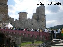 [P05] Cam atata lume ara doar pe pod si priveau 'luptele' cu arcasi. » foto by presario
 - 
<span class="allrVoted glyphicon glyphicon-heart hidden" id="av126584"></span>
<a class="m-l-10 hidden" id="sv126584" onclick="voting_Foto_DelVot(,126584,7252)" role="button">șterge vot <span class="glyphicon glyphicon-remove"></span></a>
<a id="v9126584" class=" c-red"  onclick="voting_Foto_SetVot(126584)" role="button"><span class="glyphicon glyphicon-heart-empty"></span> <b>LIKE</b> = Votează poza</a> <img class="hidden"  id="f126584W9" src="/imagini/loader.gif" border="0" /><span class="AjErrMes hidden" id="e126584ErM"></span>