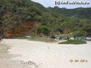 [P32] Plajele din Thassos - Paradisos Beach. Una dintre parcări.  » foto by iulianic
 - 
<span class="allrVoted glyphicon glyphicon-heart hidden" id="av522636"></span>
<a class="m-l-10 hidden" id="sv522636" onclick="voting_Foto_DelVot(,522636,7269)" role="button">șterge vot <span class="glyphicon glyphicon-remove"></span></a>
<a id="v9522636" class=" c-red"  onclick="voting_Foto_SetVot(522636)" role="button"><span class="glyphicon glyphicon-heart-empty"></span> <b>LIKE</b> = Votează poza</a> <img class="hidden"  id="f522636W9" src="/imagini/loader.gif" border="0" /><span class="AjErrMes hidden" id="e522636ErM"></span>