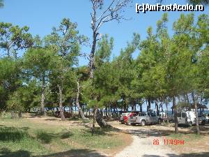 [P18] Parcarea de langa Sotiros Beach » foto by crismis
 - 
<span class="allrVoted glyphicon glyphicon-heart hidden" id="av570767"></span>
<a class="m-l-10 hidden" id="sv570767" onclick="voting_Foto_DelVot(,570767,7269)" role="button">șterge vot <span class="glyphicon glyphicon-remove"></span></a>
<a id="v9570767" class=" c-red"  onclick="voting_Foto_SetVot(570767)" role="button"><span class="glyphicon glyphicon-heart-empty"></span> <b>LIKE</b> = Votează poza</a> <img class="hidden"  id="f570767W9" src="/imagini/loader.gif" border="0" /><span class="AjErrMes hidden" id="e570767ErM"></span>