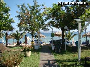 [P08] Intrarea spre Tarsanas beach » foto by nakamura
 - 
<span class="allrVoted glyphicon glyphicon-heart hidden" id="av356388"></span>
<a class="m-l-10 hidden" id="sv356388" onclick="voting_Foto_DelVot(,356388,7269)" role="button">șterge vot <span class="glyphicon glyphicon-remove"></span></a>
<a id="v9356388" class=" c-red"  onclick="voting_Foto_SetVot(356388)" role="button"><span class="glyphicon glyphicon-heart-empty"></span> <b>LIKE</b> = Votează poza</a> <img class="hidden"  id="f356388W9" src="/imagini/loader.gif" border="0" /><span class="AjErrMes hidden" id="e356388ErM"></span>