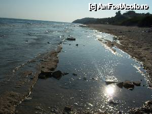 [P05] Limenaria, plaja din extrema dreaptă (când priveşti spre mare)  » foto by JoAmy*
 - 
<span class="allrVoted glyphicon glyphicon-heart hidden" id="av458826"></span>
<a class="m-l-10 hidden" id="sv458826" onclick="voting_Foto_DelVot(,458826,7269)" role="button">șterge vot <span class="glyphicon glyphicon-remove"></span></a>
<a id="v9458826" class=" c-red"  onclick="voting_Foto_SetVot(458826)" role="button"><span class="glyphicon glyphicon-heart-empty"></span> <b>LIKE</b> = Votează poza</a> <img class="hidden"  id="f458826W9" src="/imagini/loader.gif" border="0" /><span class="AjErrMes hidden" id="e458826ErM"></span>