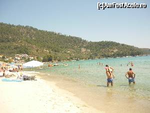 [P07] Golden Beach » foto by vladix18
 - 
<span class="allrVoted glyphicon glyphicon-heart hidden" id="av657857"></span>
<a class="m-l-10 hidden" id="sv657857" onclick="voting_Foto_DelVot(,657857,7269)" role="button">șterge vot <span class="glyphicon glyphicon-remove"></span></a>
<a id="v9657857" class=" c-red"  onclick="voting_Foto_SetVot(657857)" role="button"><span class="glyphicon glyphicon-heart-empty"></span> <b>LIKE</b> = Votează poza</a> <img class="hidden"  id="f657857W9" src="/imagini/loader.gif" border="0" /><span class="AjErrMes hidden" id="e657857ErM"></span>