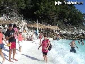 [P05] Thasos, Grecia. Marble Beach - Plaja de Marmura. Un alb orbitor, mici bucati de marmura alba rotunjita peste tot.  » foto by vega06
 - 
<span class="allrVoted glyphicon glyphicon-heart hidden" id="av571453"></span>
<a class="m-l-10 hidden" id="sv571453" onclick="voting_Foto_DelVot(,571453,7269)" role="button">șterge vot <span class="glyphicon glyphicon-remove"></span></a>
<a id="v9571453" class=" c-red"  onclick="voting_Foto_SetVot(571453)" role="button"><span class="glyphicon glyphicon-heart-empty"></span> <b>LIKE</b> = Votează poza</a> <img class="hidden"  id="f571453W9" src="/imagini/loader.gif" border="0" /><span class="AjErrMes hidden" id="e571453ErM"></span>