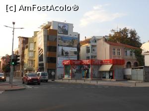 [P22] Plovdiv - În oraș.  » foto by iulianic
 - 
<span class="allrVoted glyphicon glyphicon-heart hidden" id="av1126934"></span>
<a class="m-l-10 hidden" id="sv1126934" onclick="voting_Foto_DelVot(,1126934,7278)" role="button">șterge vot <span class="glyphicon glyphicon-remove"></span></a>
<a id="v91126934" class=" c-red"  onclick="voting_Foto_SetVot(1126934)" role="button"><span class="glyphicon glyphicon-heart-empty"></span> <b>LIKE</b> = Votează poza</a> <img class="hidden"  id="f1126934W9" src="/imagini/loader.gif" border="0" /><span class="AjErrMes hidden" id="e1126934ErM"></span>