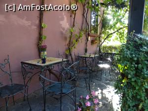 [P21] Casa Cositorarului - terasa de lângă cafenea » foto by Cris
 - 
<span class="allrVoted glyphicon glyphicon-heart hidden" id="av842867"></span>
<a class="m-l-10 hidden" id="sv842867" onclick="voting_Foto_DelVot(,842867,7288)" role="button">șterge vot <span class="glyphicon glyphicon-remove"></span></a>
<a id="v9842867" class=" c-red"  onclick="voting_Foto_SetVot(842867)" role="button"><span class="glyphicon glyphicon-heart-empty"></span> <b>LIKE</b> = Votează poza</a> <img class="hidden"  id="f842867W9" src="/imagini/loader.gif" border="0" /><span class="AjErrMes hidden" id="e842867ErM"></span>