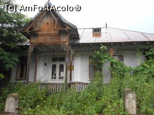 [P11] Târgu Neamț - Această casă găzduiește un birou de avocatură. » foto by iulianic
 - 
<span class="allrVoted glyphicon glyphicon-heart hidden" id="av1185089"></span>
<a class="m-l-10 hidden" id="sv1185089" onclick="voting_Foto_DelVot(,1185089,7301)" role="button">șterge vot <span class="glyphicon glyphicon-remove"></span></a>
<a id="v91185089" class=" c-red"  onclick="voting_Foto_SetVot(1185089)" role="button"><span class="glyphicon glyphicon-heart-empty"></span> <b>LIKE</b> = Votează poza</a> <img class="hidden"  id="f1185089W9" src="/imagini/loader.gif" border="0" /><span class="AjErrMes hidden" id="e1185089ErM"></span>