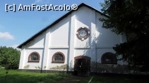 [P04] Intrarea în manej (36 x 24 m), clădirea neschimbată din 1904. Acoperișul stă pe arcele de lemn originale montate de meșterii italieni.  » foto by Lucien
 - 
<span class="allrVoted glyphicon glyphicon-heart hidden" id="av964501"></span>
<a class="m-l-10 hidden" id="sv964501" onclick="voting_Foto_DelVot(,964501,7301)" role="button">șterge vot <span class="glyphicon glyphicon-remove"></span></a>
<a id="v9964501" class=" c-red"  onclick="voting_Foto_SetVot(964501)" role="button"><span class="glyphicon glyphicon-heart-empty"></span> <b>LIKE</b> = Votează poza</a> <img class="hidden"  id="f964501W9" src="/imagini/loader.gif" border="0" /><span class="AjErrMes hidden" id="e964501ErM"></span>