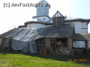 [P10] Dâmbovița - Biserica de lemn Vișina, ruina deșelată.  » foto by iulianic
 - 
<span class="allrVoted glyphicon glyphicon-heart hidden" id="av727266"></span>
<a class="m-l-10 hidden" id="sv727266" onclick="voting_Foto_DelVot(,727266,7302)" role="button">șterge vot <span class="glyphicon glyphicon-remove"></span></a>
<a id="v9727266" class=" c-red"  onclick="voting_Foto_SetVot(727266)" role="button"><span class="glyphicon glyphicon-heart-empty"></span> <b>LIKE</b> = Votează poza</a> <img class="hidden"  id="f727266W9" src="/imagini/loader.gif" border="0" /><span class="AjErrMes hidden" id="e727266ErM"></span>