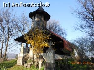 [P19] Dâmbovița - Biserica de lemn Cândești-Vârtop acoperită cu prelată.  » foto by iulianic
 - 
<span class="allrVoted glyphicon glyphicon-heart hidden" id="av727275"></span>
<a class="m-l-10 hidden" id="sv727275" onclick="voting_Foto_DelVot(,727275,7302)" role="button">șterge vot <span class="glyphicon glyphicon-remove"></span></a>
<a id="v9727275" class=" c-red"  onclick="voting_Foto_SetVot(727275)" role="button"><span class="glyphicon glyphicon-heart-empty"></span> <b>LIKE</b> = Votează poza</a> <img class="hidden"  id="f727275W9" src="/imagini/loader.gif" border="0" /><span class="AjErrMes hidden" id="e727275ErM"></span>