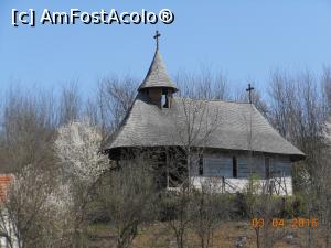 [P02] Dâmbovița - Biserica de lemn Bumbuia.  » foto by iulianic
 - 
<span class="allrVoted glyphicon glyphicon-heart hidden" id="av727258"></span>
<a class="m-l-10 hidden" id="sv727258" onclick="voting_Foto_DelVot(,727258,7302)" role="button">șterge vot <span class="glyphicon glyphicon-remove"></span></a>
<a id="v9727258" class=" c-red"  onclick="voting_Foto_SetVot(727258)" role="button"><span class="glyphicon glyphicon-heart-empty"></span> <b>LIKE</b> = Votează poza</a> <img class="hidden"  id="f727258W9" src="/imagini/loader.gif" border="0" /><span class="AjErrMes hidden" id="e727258ErM"></span>