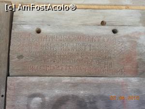 [P14] Biserica de lemn Frasin Vale. Pisania din dreapta intrării.  » foto by iulianic
 - 
<span class="allrVoted glyphicon glyphicon-heart hidden" id="av727777"></span>
<a class="m-l-10 hidden" id="sv727777" onclick="voting_Foto_DelVot(,727777,7302)" role="button">șterge vot <span class="glyphicon glyphicon-remove"></span></a>
<a id="v9727777" class=" c-red"  onclick="voting_Foto_SetVot(727777)" role="button"><span class="glyphicon glyphicon-heart-empty"></span> <b>LIKE</b> = Votează poza</a> <img class="hidden"  id="f727777W9" src="/imagini/loader.gif" border="0" /><span class="AjErrMes hidden" id="e727777ErM"></span>