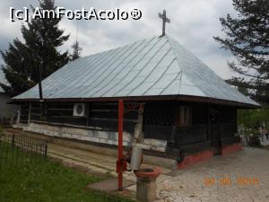[P03] Dâmbovița - Biserica de lemn Decindea.  » foto by iulianic
 - 
<span class="allrVoted glyphicon glyphicon-heart hidden" id="av735871"></span>
<a class="m-l-10 hidden" id="sv735871" onclick="voting_Foto_DelVot(,735871,7302)" role="button">șterge vot <span class="glyphicon glyphicon-remove"></span></a>
<a id="v9735871" class=" c-red"  onclick="voting_Foto_SetVot(735871)" role="button"><span class="glyphicon glyphicon-heart-empty"></span> <b>LIKE</b> = Votează poza</a> <img class="hidden"  id="f735871W9" src="/imagini/loader.gif" border="0" /><span class="AjErrMes hidden" id="e735871ErM"></span>