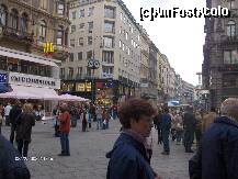 [P06] strada de cumparaturi » foto by alge
 - 
<span class="allrVoted glyphicon glyphicon-heart hidden" id="av131265"></span>
<a class="m-l-10 hidden" id="sv131265" onclick="voting_Foto_DelVot(,131265,7309)" role="button">șterge vot <span class="glyphicon glyphicon-remove"></span></a>
<a id="v9131265" class=" c-red"  onclick="voting_Foto_SetVot(131265)" role="button"><span class="glyphicon glyphicon-heart-empty"></span> <b>LIKE</b> = Votează poza</a> <img class="hidden"  id="f131265W9" src="/imagini/loader.gif" border="0" /><span class="AjErrMes hidden" id="e131265ErM"></span>