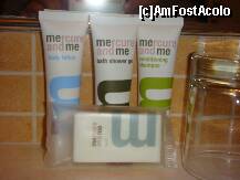 [P27] Cosmeticele din baie. Schimbate a doua zi. » foto by creivean
 - 
<span class="allrVoted glyphicon glyphicon-heart hidden" id="av129559"></span>
<a class="m-l-10 hidden" id="sv129559" onclick="voting_Foto_DelVot(,129559,7310)" role="button">șterge vot <span class="glyphicon glyphicon-remove"></span></a>
<a id="v9129559" class=" c-red"  onclick="voting_Foto_SetVot(129559)" role="button"><span class="glyphicon glyphicon-heart-empty"></span> <b>LIKE</b> = Votează poza</a> <img class="hidden"  id="f129559W9" src="/imagini/loader.gif" border="0" /><span class="AjErrMes hidden" id="e129559ErM"></span>
