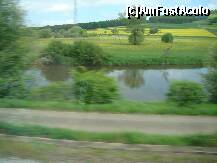 [P01] Dunarea din tren. Nu foarte impresionant, nu? » foto by DanCld
 - 
<span class="allrVoted glyphicon glyphicon-heart hidden" id="av129915"></span>
<a class="m-l-10 hidden" id="sv129915" onclick="voting_Foto_DelVot(,129915,7326)" role="button">șterge vot <span class="glyphicon glyphicon-remove"></span></a>
<a id="v9129915" class=" c-red"  onclick="voting_Foto_SetVot(129915)" role="button"><span class="glyphicon glyphicon-heart-empty"></span> <b>LIKE</b> = Votează poza</a> <img class="hidden"  id="f129915W9" src="/imagini/loader.gif" border="0" /><span class="AjErrMes hidden" id="e129915ErM"></span>