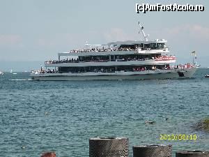 [P06] Vapoarele de agrement care brăzdează Lacul Bodensee.  » foto by puiutea
 - 
<span class="allrVoted glyphicon glyphicon-heart hidden" id="av578024"></span>
<a class="m-l-10 hidden" id="sv578024" onclick="voting_Foto_DelVot(,578024,7326)" role="button">șterge vot <span class="glyphicon glyphicon-remove"></span></a>
<a id="v9578024" class=" c-red"  onclick="voting_Foto_SetVot(578024)" role="button"><span class="glyphicon glyphicon-heart-empty"></span> <b>LIKE</b> = Votează poza</a> <img class="hidden"  id="f578024W9" src="/imagini/loader.gif" border="0" /><span class="AjErrMes hidden" id="e578024ErM"></span>