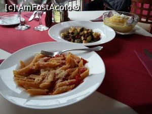 [P01] Bun şi la un preț normal, decent » foto by FrancescaClara
 - 
<span class="allrVoted glyphicon glyphicon-heart hidden" id="av935153"></span>
<a class="m-l-10 hidden" id="sv935153" onclick="voting_Foto_DelVot(,935153,7327)" role="button">șterge vot <span class="glyphicon glyphicon-remove"></span></a>
<a id="v9935153" class=" c-red"  onclick="voting_Foto_SetVot(935153)" role="button"><span class="glyphicon glyphicon-heart-empty"></span> <b>LIKE</b> = Votează poza</a> <img class="hidden"  id="f935153W9" src="/imagini/loader.gif" border="0" /><span class="AjErrMes hidden" id="e935153ErM"></span>