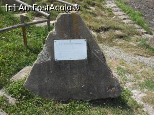 [P12] Pe Valea Trotușului - Lângă pod, informații pentru turiști. » foto by iulianic
 - 
<span class="allrVoted glyphicon glyphicon-heart hidden" id="av1475002"></span>
<a class="m-l-10 hidden" id="sv1475002" onclick="voting_Foto_DelVot(,1475002,7361)" role="button">șterge vot <span class="glyphicon glyphicon-remove"></span></a>
<a id="v91475002" class=" c-red"  onclick="voting_Foto_SetVot(1475002)" role="button"><span class="glyphicon glyphicon-heart-empty"></span> <b>LIKE</b> = Votează poza</a> <img class="hidden"  id="f1475002W9" src="/imagini/loader.gif" border="0" /><span class="AjErrMes hidden" id="e1475002ErM"></span>