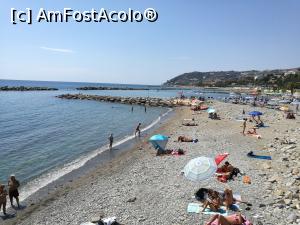 [P16] Plaja publică din San Remo » foto by crismis
 - 
<span class="allrVoted glyphicon glyphicon-heart hidden" id="av940499"></span>
<a class="m-l-10 hidden" id="sv940499" onclick="voting_Foto_DelVot(,940499,7390)" role="button">șterge vot <span class="glyphicon glyphicon-remove"></span></a>
<a id="v9940499" class=" c-red"  onclick="voting_Foto_SetVot(940499)" role="button"><span class="glyphicon glyphicon-heart-empty"></span> <b>LIKE</b> = Votează poza</a> <img class="hidden"  id="f940499W9" src="/imagini/loader.gif" border="0" /><span class="AjErrMes hidden" id="e940499ErM"></span>