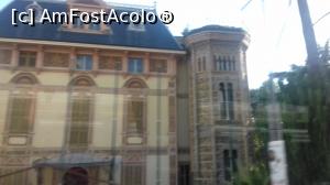 [P10] Vila Alfred Nobel văzută din fuga autocarului » foto by Mitica49
 - 
<span class="allrVoted glyphicon glyphicon-heart hidden" id="av1142801"></span>
<a class="m-l-10 hidden" id="sv1142801" onclick="voting_Foto_DelVot(,1142801,7390)" role="button">șterge vot <span class="glyphicon glyphicon-remove"></span></a>
<a id="v91142801" class=" c-red"  onclick="voting_Foto_SetVot(1142801)" role="button"><span class="glyphicon glyphicon-heart-empty"></span> <b>LIKE</b> = Votează poza</a> <img class="hidden"  id="f1142801W9" src="/imagini/loader.gif" border="0" /><span class="AjErrMes hidden" id="e1142801ErM"></span>