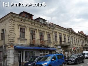 [P20] Front de clădiri vechi în centrul orașului. » foto by tata123 🔱
 - 
<span class="allrVoted glyphicon glyphicon-heart hidden" id="av1242703"></span>
<a class="m-l-10 hidden" id="sv1242703" onclick="voting_Foto_DelVot(,1242703,7399)" role="button">șterge vot <span class="glyphicon glyphicon-remove"></span></a>
<a id="v91242703" class=" c-red"  onclick="voting_Foto_SetVot(1242703)" role="button"><span class="glyphicon glyphicon-heart-empty"></span> <b>LIKE</b> = Votează poza</a> <img class="hidden"  id="f1242703W9" src="/imagini/loader.gif" border="0" /><span class="AjErrMes hidden" id="e1242703ErM"></span>