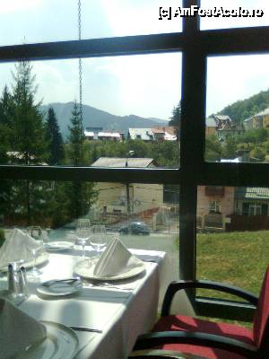 [P06] vedere din restaurant » foto by Storia
 - 
<span class="allrVoted glyphicon glyphicon-heart hidden" id="av443815"></span>
<a class="m-l-10 hidden" id="sv443815" onclick="voting_Foto_DelVot(,443815,7400)" role="button">șterge vot <span class="glyphicon glyphicon-remove"></span></a>
<a id="v9443815" class=" c-red"  onclick="voting_Foto_SetVot(443815)" role="button"><span class="glyphicon glyphicon-heart-empty"></span> <b>LIKE</b> = Votează poza</a> <img class="hidden"  id="f443815W9" src="/imagini/loader.gif" border="0" /><span class="AjErrMes hidden" id="e443815ErM"></span>