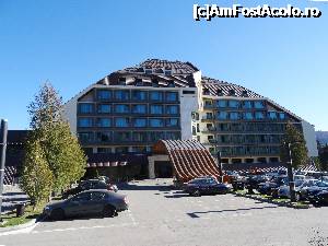 [P03] Hotel Orizont din Predeal » foto by mariana.olaru
 - 
<span class="allrVoted glyphicon glyphicon-heart hidden" id="av698269"></span>
<a class="m-l-10 hidden" id="sv698269" onclick="voting_Foto_DelVot(,698269,7400)" role="button">șterge vot <span class="glyphicon glyphicon-remove"></span></a>
<a id="v9698269" class=" c-red"  onclick="voting_Foto_SetVot(698269)" role="button"><span class="glyphicon glyphicon-heart-empty"></span> <b>LIKE</b> = Votează poza</a> <img class="hidden"  id="f698269W9" src="/imagini/loader.gif" border="0" /><span class="AjErrMes hidden" id="e698269ErM"></span>