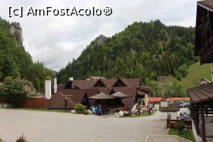 [P02] Moieciu, Restaurantul Cheile Grădiștei ne primește cu ușile larg deschise » foto by mprofeanu
 - 
<span class="allrVoted glyphicon glyphicon-heart hidden" id="av969284"></span>
<a class="m-l-10 hidden" id="sv969284" onclick="voting_Foto_DelVot(,969284,7404)" role="button">șterge vot <span class="glyphicon glyphicon-remove"></span></a>
<a id="v9969284" class=" c-red"  onclick="voting_Foto_SetVot(969284)" role="button"><span class="glyphicon glyphicon-heart-empty"></span> <b>LIKE</b> = Votează poza</a> <img class="hidden"  id="f969284W9" src="/imagini/loader.gif" border="0" /><span class="AjErrMes hidden" id="e969284ErM"></span>