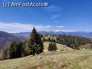 [P35] Amfiteatrul Transilvania; vedere de la masa noastră » foto by crismis
 - 
<span class="allrVoted glyphicon glyphicon-heart hidden" id="av1383588"></span>
<a class="m-l-10 hidden" id="sv1383588" onclick="voting_Foto_DelVot(,1383588,7404)" role="button">șterge vot <span class="glyphicon glyphicon-remove"></span></a>
<a id="v91383588" class=" c-red"  onclick="voting_Foto_SetVot(1383588)" role="button"><span class="glyphicon glyphicon-heart-empty"></span> <b>LIKE</b> = Votează poza</a> <img class="hidden"  id="f1383588W9" src="/imagini/loader.gif" border="0" /><span class="AjErrMes hidden" id="e1383588ErM"></span>