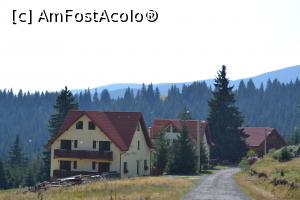 [P25] Vila dintre brazi » foto by AZE
 - 
<span class="allrVoted glyphicon glyphicon-heart hidden" id="av791921"></span>
<a class="m-l-10 hidden" id="sv791921" onclick="voting_Foto_DelVot(,791921,7405)" role="button">șterge vot <span class="glyphicon glyphicon-remove"></span></a>
<a id="v9791921" class=" c-red"  onclick="voting_Foto_SetVot(791921)" role="button"><span class="glyphicon glyphicon-heart-empty"></span> <b>LIKE</b> = Votează poza</a> <img class="hidden"  id="f791921W9" src="/imagini/loader.gif" border="0" /><span class="AjErrMes hidden" id="e791921ErM"></span>