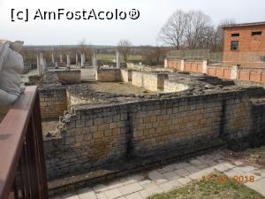 [P17] Abritus - În vechea cetate refăcută și modernizată.  » foto by iulianic
 - 
<span class="allrVoted glyphicon glyphicon-heart hidden" id="av954303"></span>
<a class="m-l-10 hidden" id="sv954303" onclick="voting_Foto_DelVot(,954303,7421)" role="button">șterge vot <span class="glyphicon glyphicon-remove"></span></a>
<a id="v9954303" class=" c-red"  onclick="voting_Foto_SetVot(954303)" role="button"><span class="glyphicon glyphicon-heart-empty"></span> <b>LIKE</b> = Votează poza</a> <img class="hidden"  id="f954303W9" src="/imagini/loader.gif" border="0" /><span class="AjErrMes hidden" id="e954303ErM"></span>